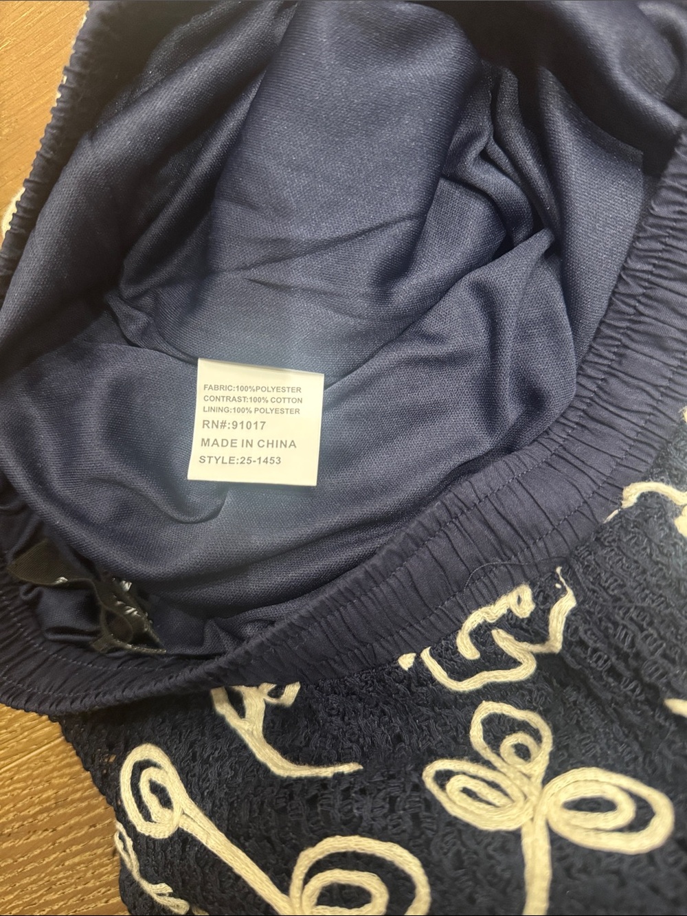 Solitaire Navy Embroidered Wide Leg Pants NWT Size M Coastal Chic - Picture 6 of 6